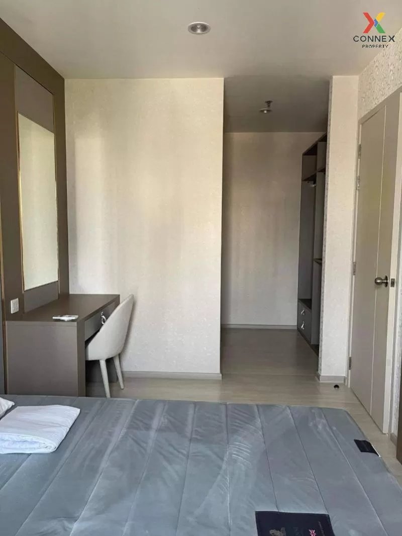 FOR SALE condo , Life Asoke , wide frontage , MRT-Phetchaburi , Bang Kapi , Huai Khwang , Bangkok , CX-56335