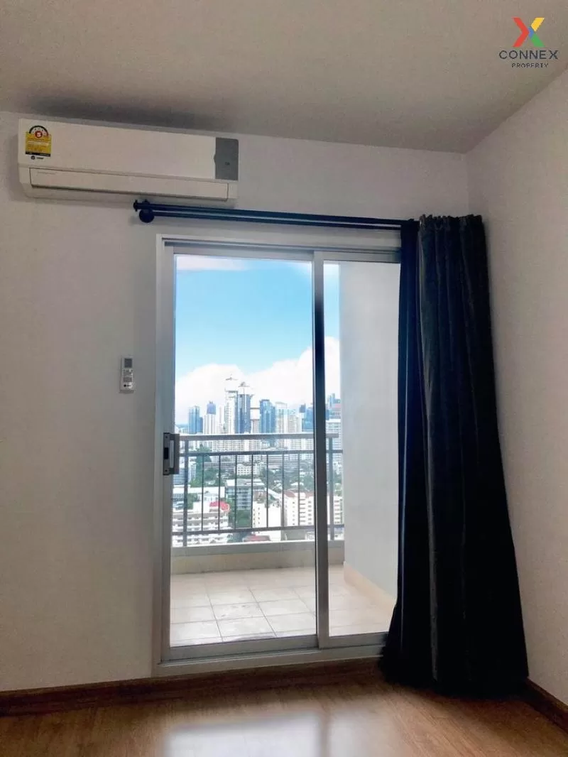 FOR RENT condo , Supalai Park Ekamai - Thonglor , high floor , BTS-Ekkamai , Bang Kapi , Huai Khwang , Bangkok , CX-56492