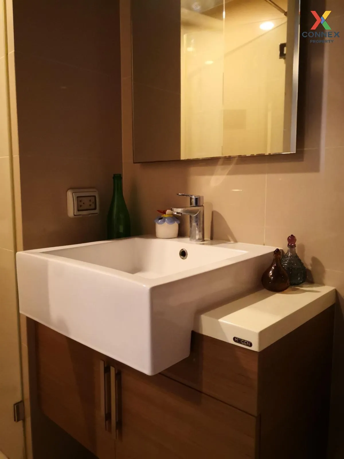 For Rent Condo , Hive Sukhumvit 65 , BTS-Ekkamai , Phra Khanong Nuea , Watthana , Bangkok , CX-61341