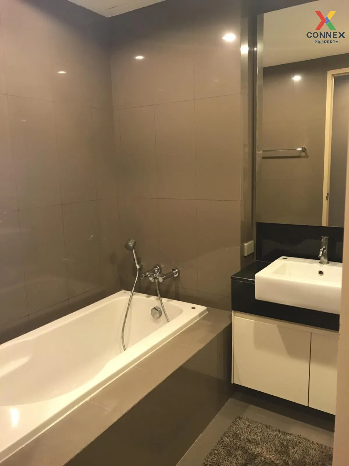 FOR RENT condo , Siri on 8 , BTS-Asok , Khlong Toei , Khlong Toei , Bangkok , CX-65732