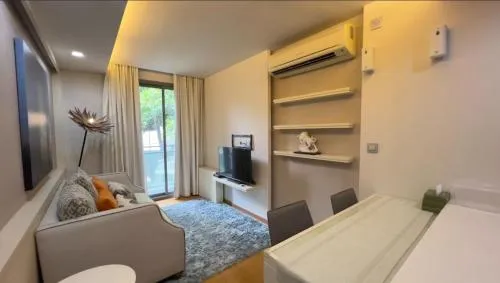 เช่าคอนโด  เวีย โบทานี BTS-พร้อมพงษ์ คลองเตยเหนือ เขต วัฒนา กรุงเทพ CX-71506