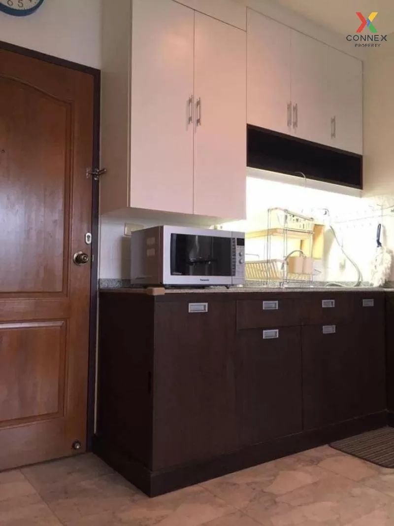 FOR RENT condo , Sathorn House , BTS-Saint Louis , Silom , Bang Rak , Bangkok , CX-72493 3