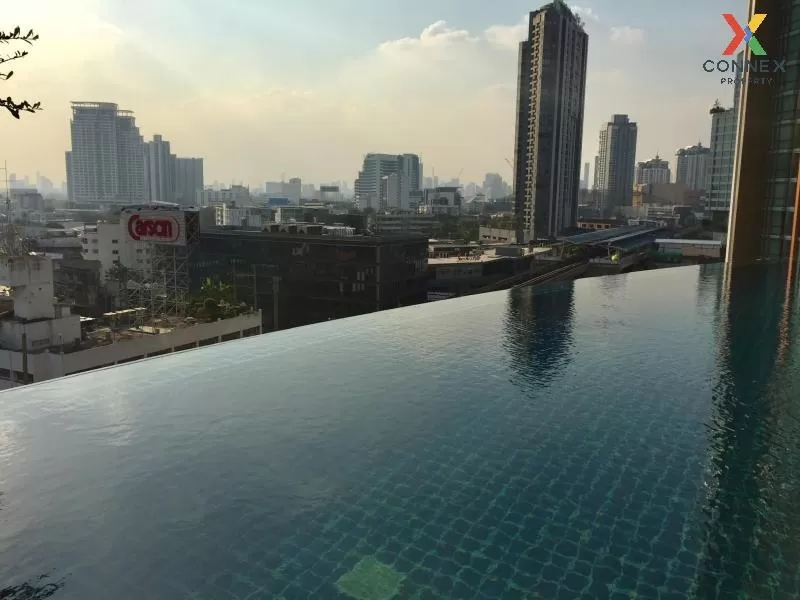 FOR RENT condo , Sky Walk Residences , high floor , BTS-Phra Khanong , Phra Khanong Nuea , Watthana , Bangkok , CX-74958