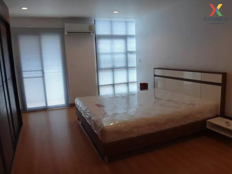 FOR SALE condo , Silom Terrace , BTS-Sala Daeng , Silom , Bang Rak , Bangkok , CX-75409