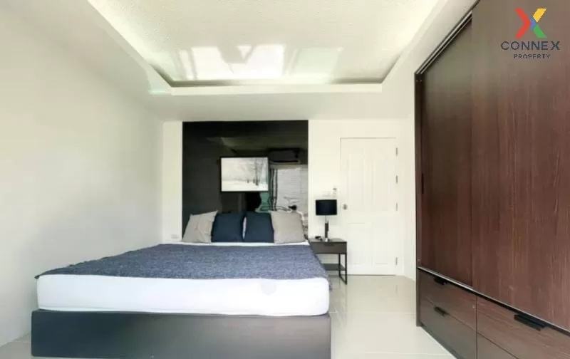 FOR RENT condo , Waterford Sukhumvit 50 , corner unit , newly renovated , BTS-Phra Khanong , Phra Khanong , Khlong Toei , Bangkok , CX-77096