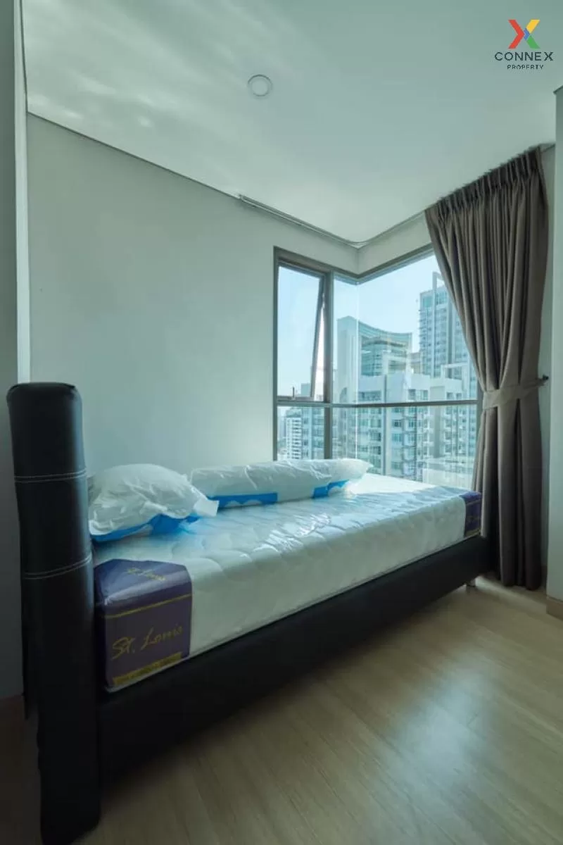 FOR SALE condo , Lumpini Suite Phetchaburi Makkasan , high floor , corner unit , MRT-Phetchaburi , Makkasan , Rat Thewi , Bangkok , CX-77500