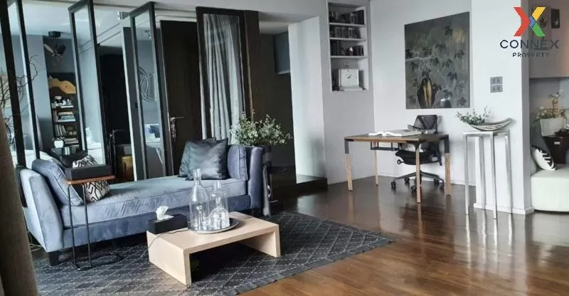 FOR SALE condo , Watermark Chaophraya River , BTS-Krung Thon Buri , Bang Lamphu Lang , Khlong San , Bangkok , CX-78209