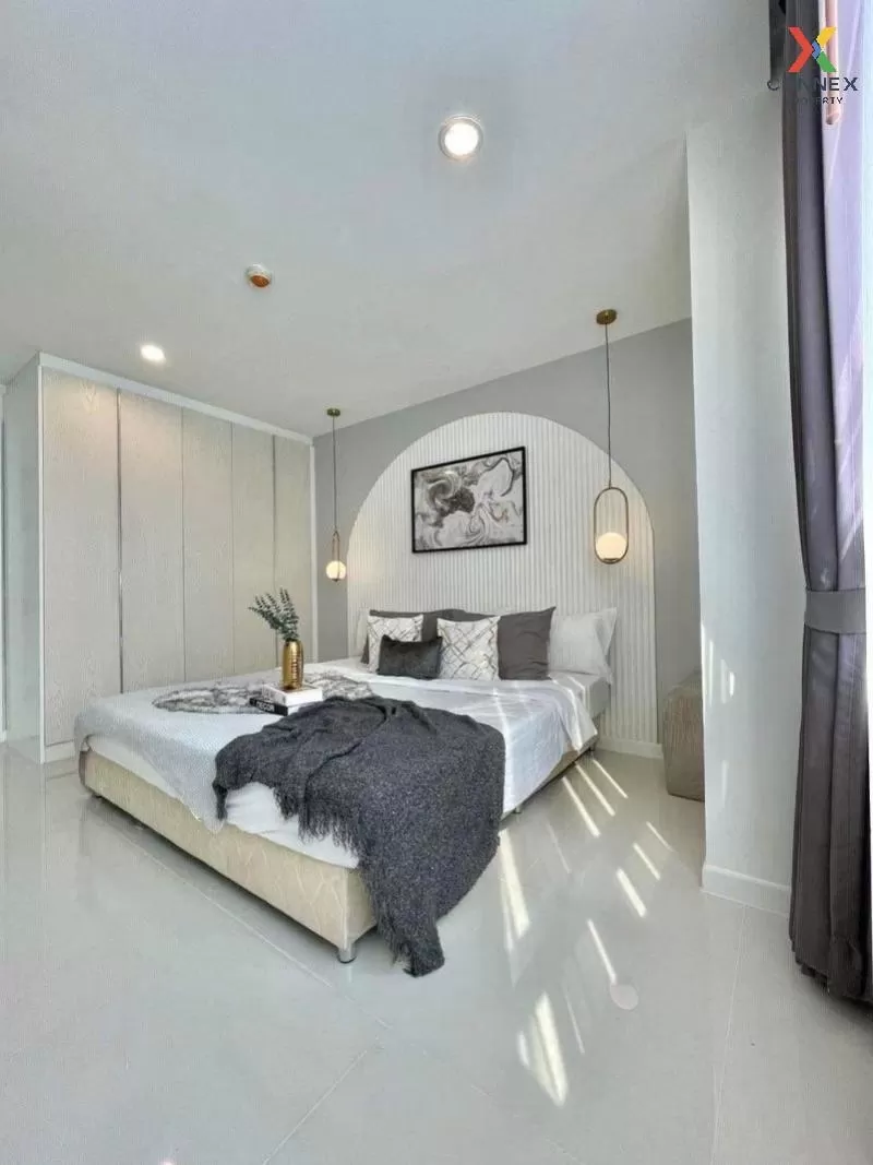 FOR SALE condo , Elements Srinakarin , high floor , newly renovated , BTS-Udom Suk , Nong Bon , Prawet , Bangkok , CX-79254