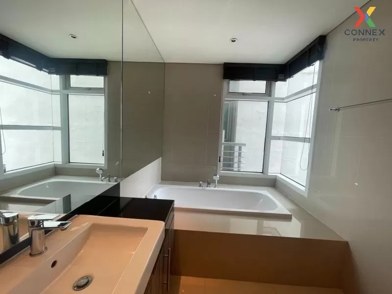 FOR RENT condo , Fullerton Sukhumvit , BTS-Ekkamai , Khlong Tan Nuea , Watthana , Bangkok , CX-79521