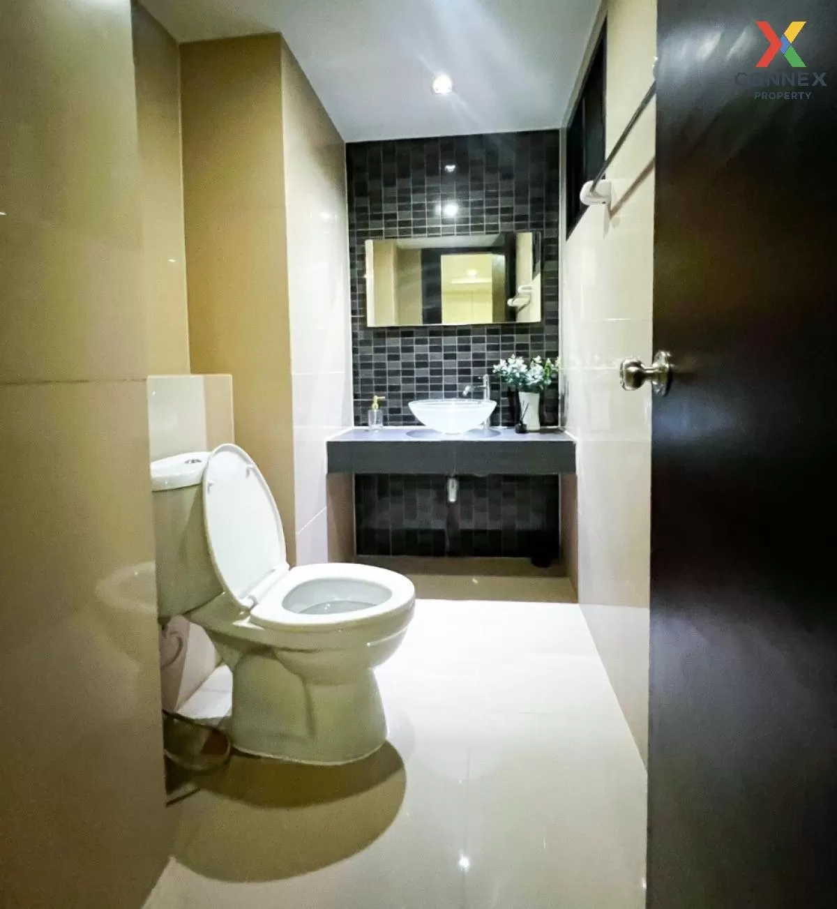 FOR SALE condo , J.W. CITY , MRT-Lat Phrao , Chankasem , Chatuchak , Bangkok , CX-80076