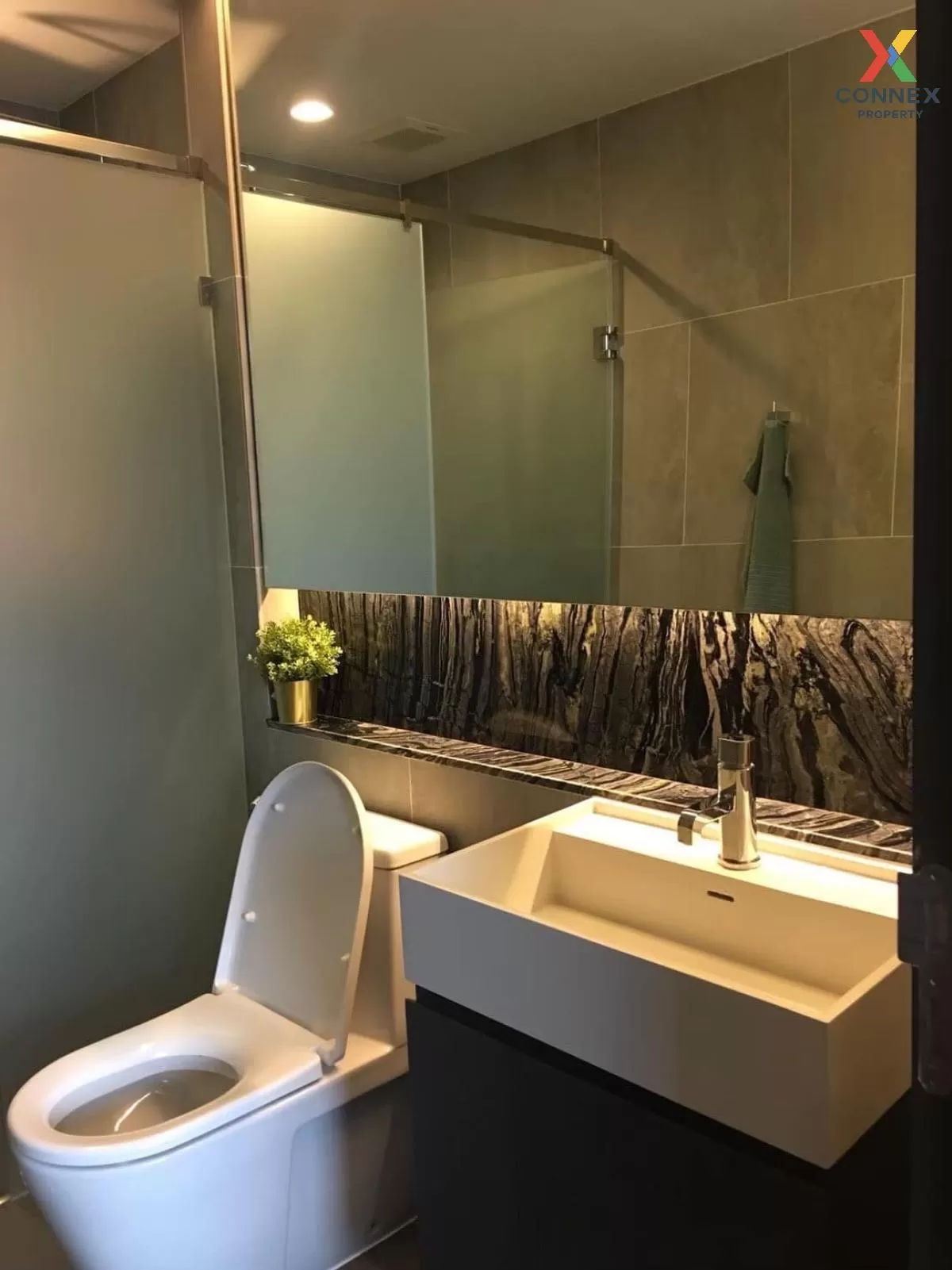 FOR RENT condo , The Lumpini 24 , BTS-Phrom Phong , Khlong Tan , Khlong Toei , Bangkok , CX-80113