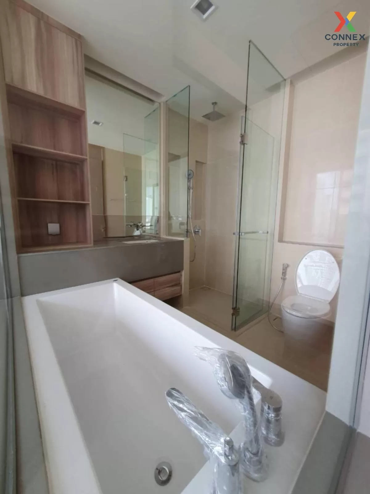 FOR SALE condo , The Esse Asoke , BTS-Asok , Khlong Toei Nuea , Watthana , Bangkok , CX-80539