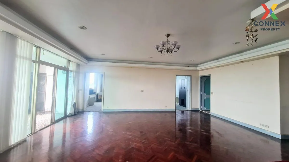 FOR SALE Condo , Royal Castle Pattanakarn , ARL-Hua Mak , Suan Luang , Suan Luang , Bangkok , CX-81051