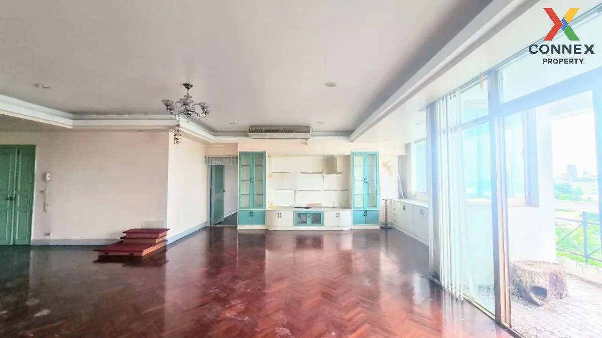 FOR SALE Condo , Royal Castle Pattanakarn , ARL-Hua Mak , Suan Luang , Suan Luang , Bangkok , CX-81051