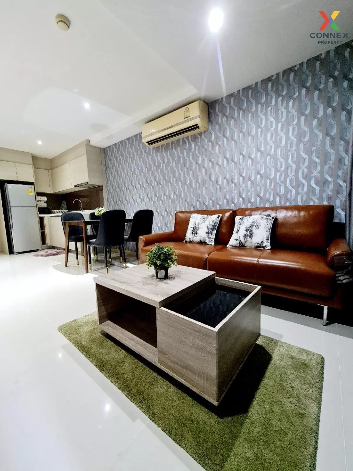 FOR RENT Condo , Socio Reference 61 , BTS-Ekkamai , Khlong Tan Nuea , Watthana , Bangkok , CX-81275