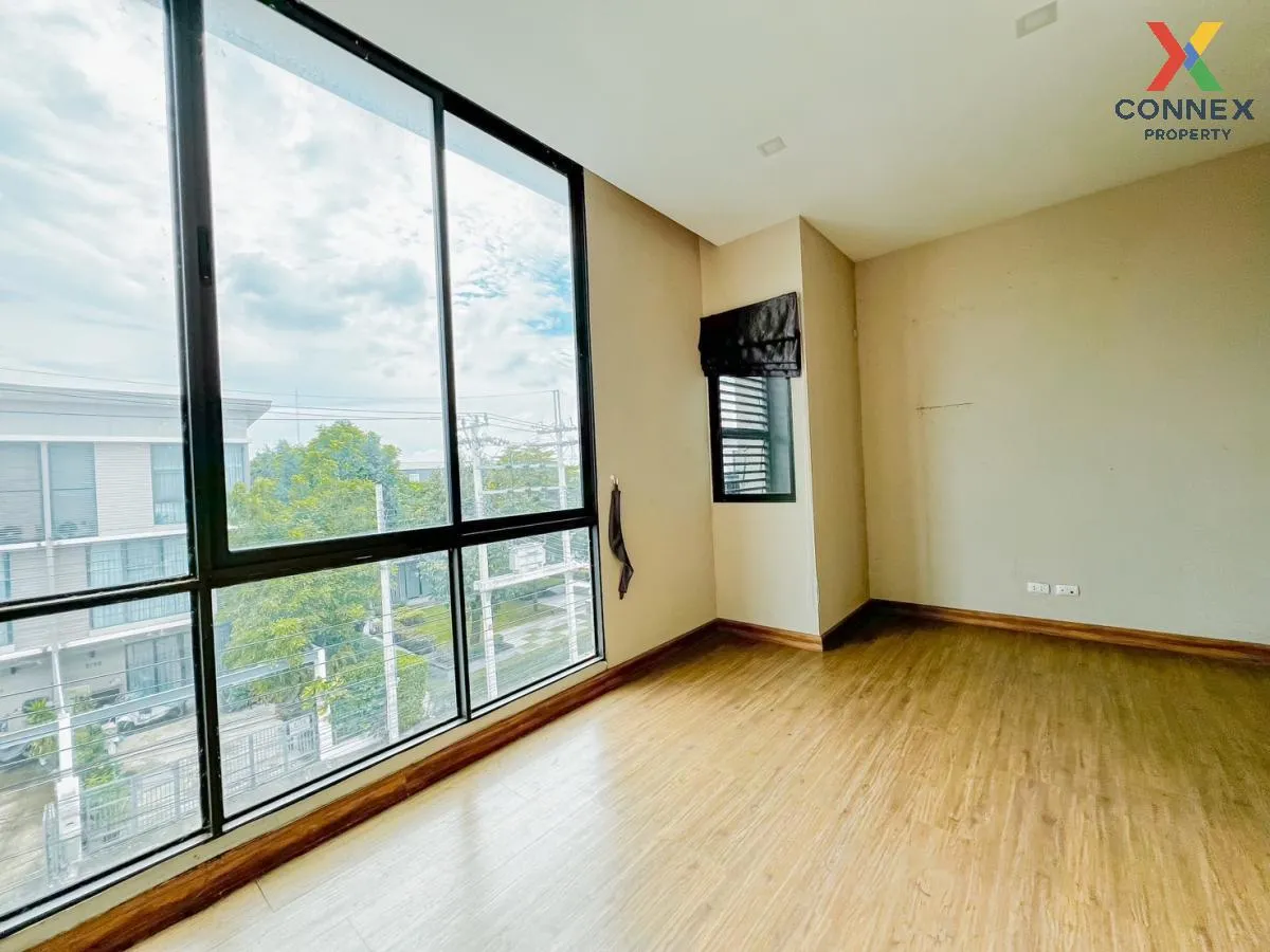 FOR SALE Townhouse/Townhome  , Patio Ramkhamhaeng-Wongwaen , Khlong Song Ton Noon , Lat Krabang , Bangkok , CX-81298