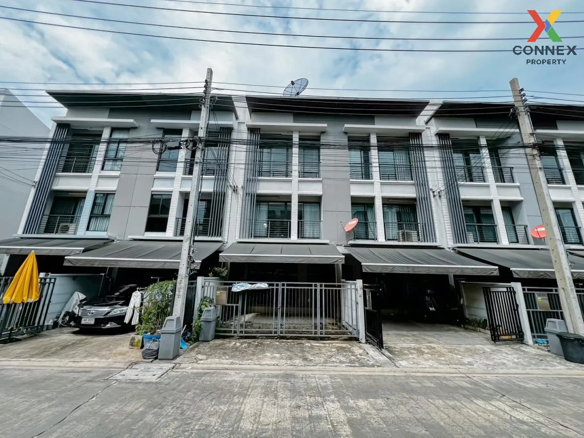 FOR SALE Townhouse/Townhome  , BAAN KLANG MUANG NGAMWONGWAN , Thung Song Hong , Lak Si , Bangkok , CX-81355