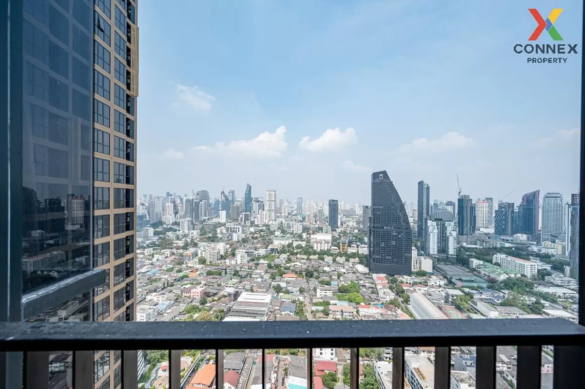 FOR RENT Condo , Oka Haus Sukhumvit 36 , high floor , BTS-Thong Lo , Khlong Tan , Khlong Toei , Bangkok , CX-81559