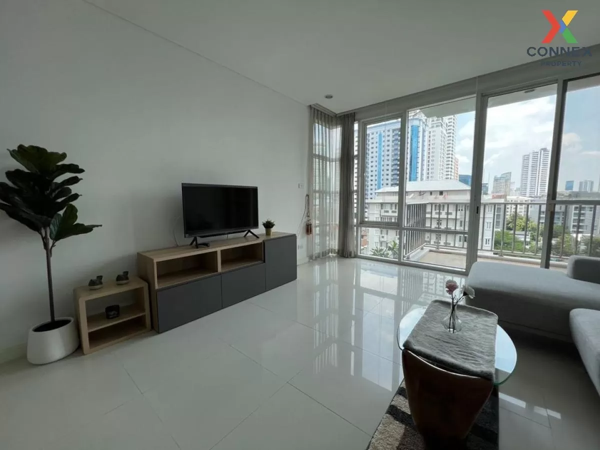 FOR SALE Condo , Fullerton Sukhumvit , BTS-Ekkamai , Khlong Tan Nuea , Watthana , Bangkok , CX-81748 3