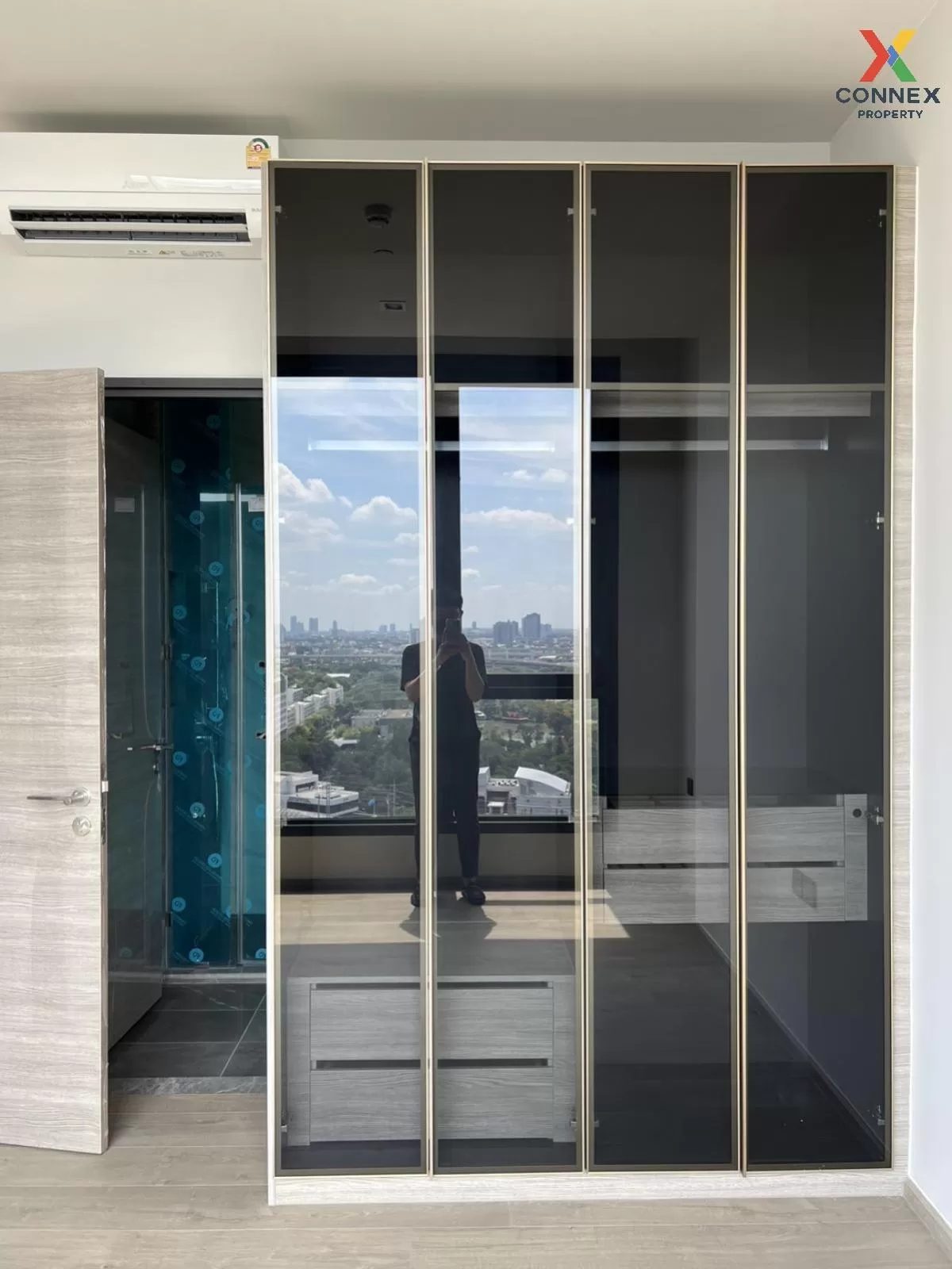 For Sale Condo , The Crest Park Residences , nice view , high floor , river view , MRT-Phahon Yothin , Chomphon , Chatuchak , Bangkok , CX-83535