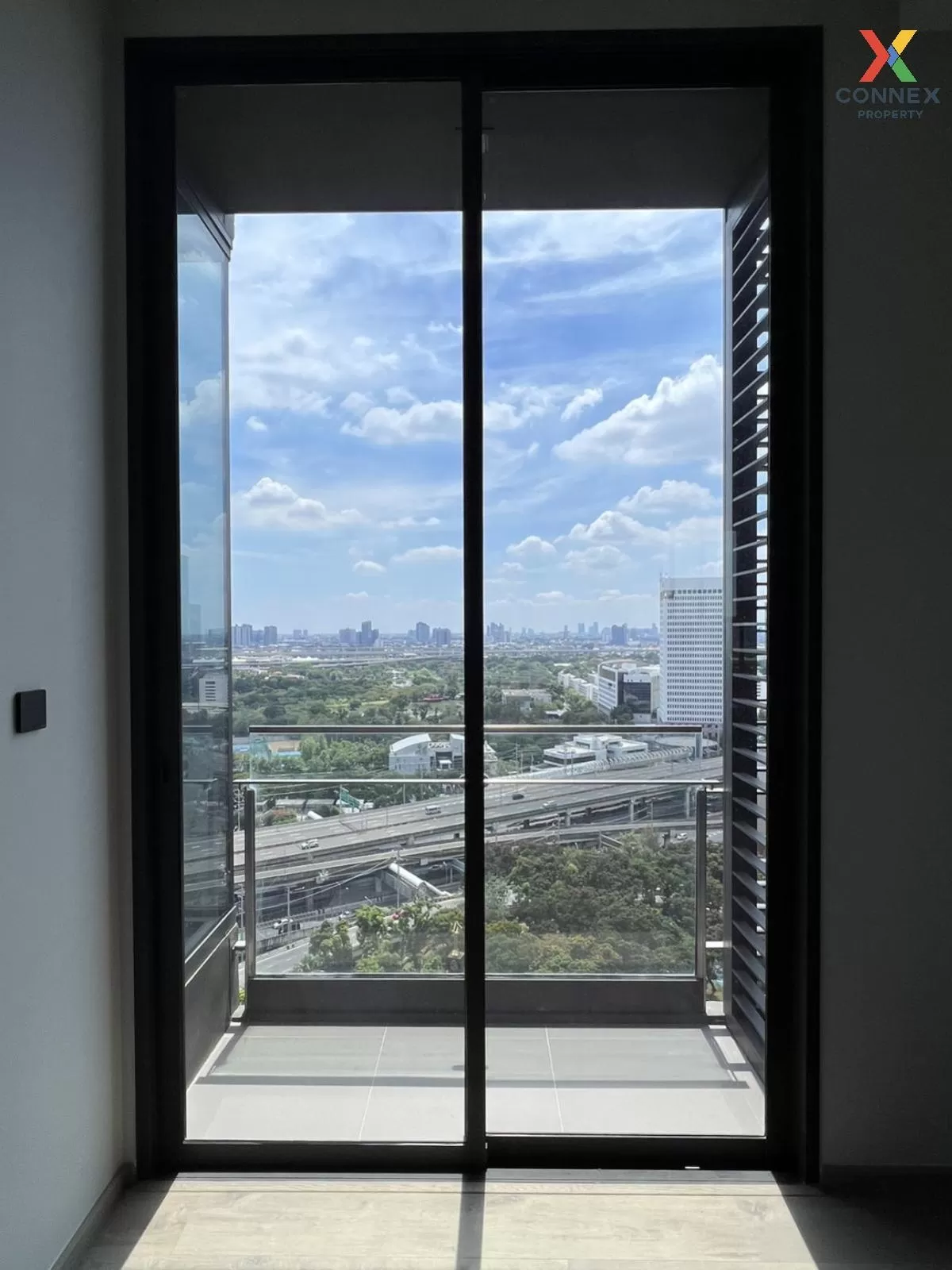 For Sale Condo , The Crest Park Residences , nice view , high floor , river view , MRT-Phahon Yothin , Chomphon , Chatuchak , Bangkok , CX-83535