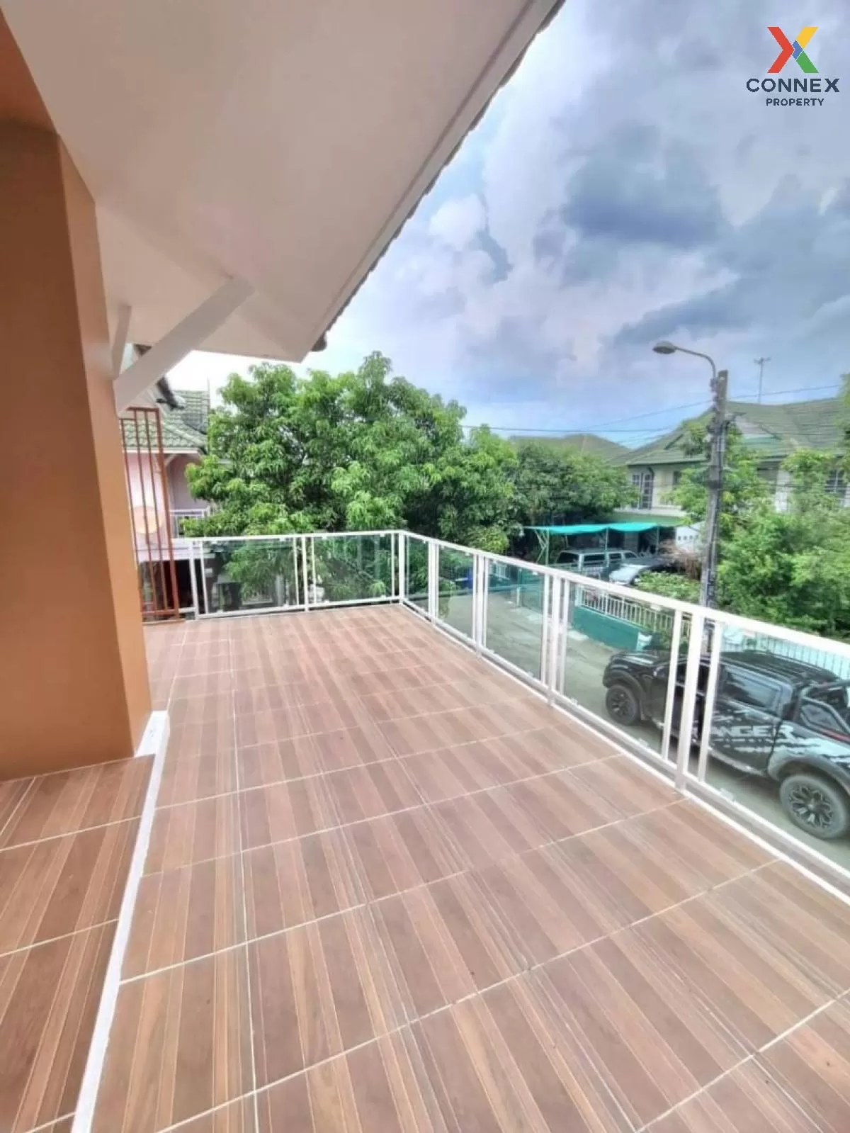 For Sale Townhouse/Townhome  , Baan Pruksa 3 Soi Watlatpladuk , corner unit , newly renovated , Bang Khu Rat , Bang Bua Thong , Nonthaburi , CX-84643