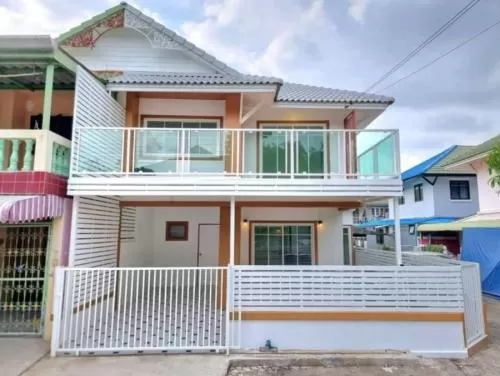 For Sale Townhouse/Townhome  , Baan Pruksa 3 Soi Watlatpladuk , corner unit , newly renovated , Bang Khu Rat , Bang Bua Thong , Nonthaburi , CX-84643