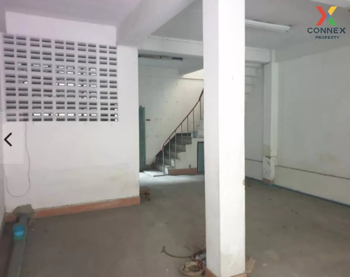 For Sale commercial building, 2 storey, soi  Phiphat 2 , Silom , Bang Rak , Bangkok , CX-84777