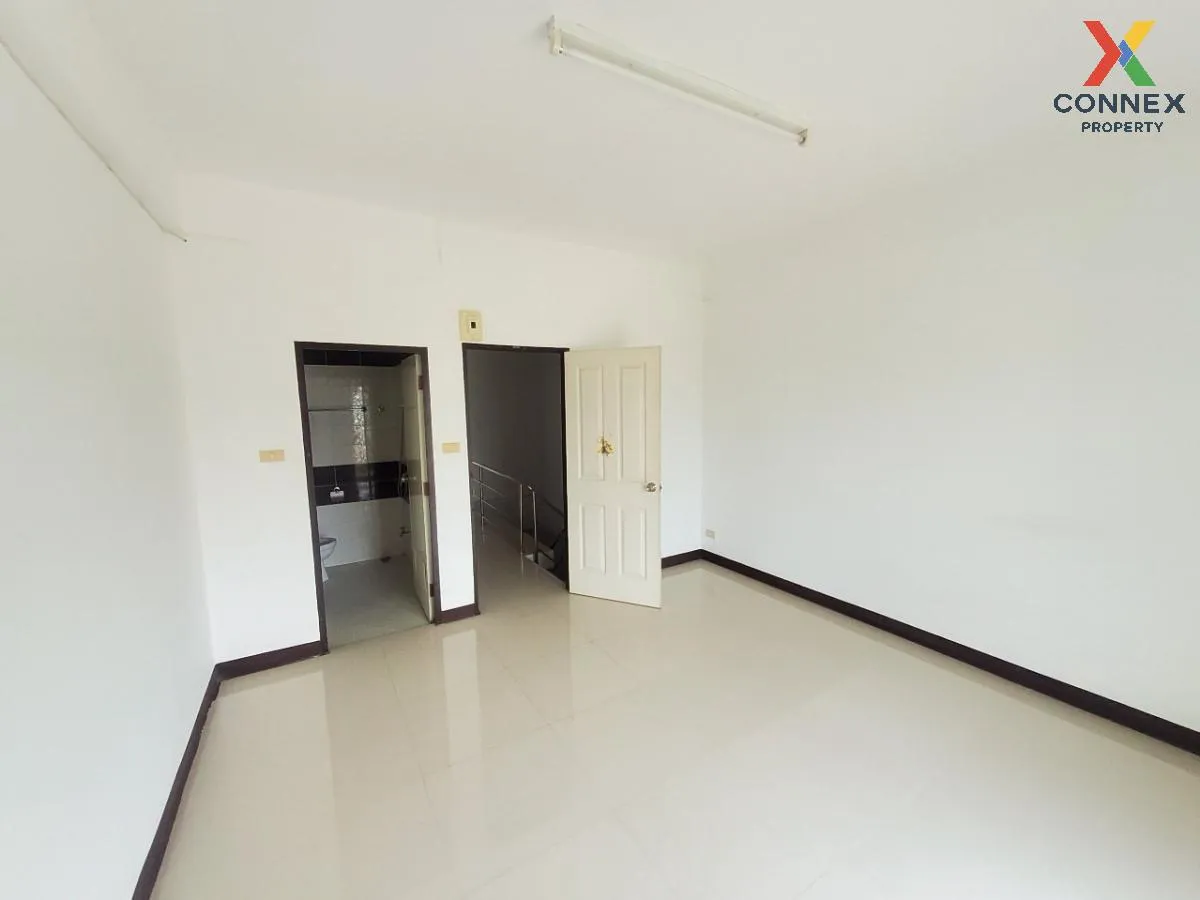 For Sale Commercial building, 4 storey, Pornthep Garden Ville Bang Phra , Bang Phra , Si Racha , Chon Buri , CX-85250