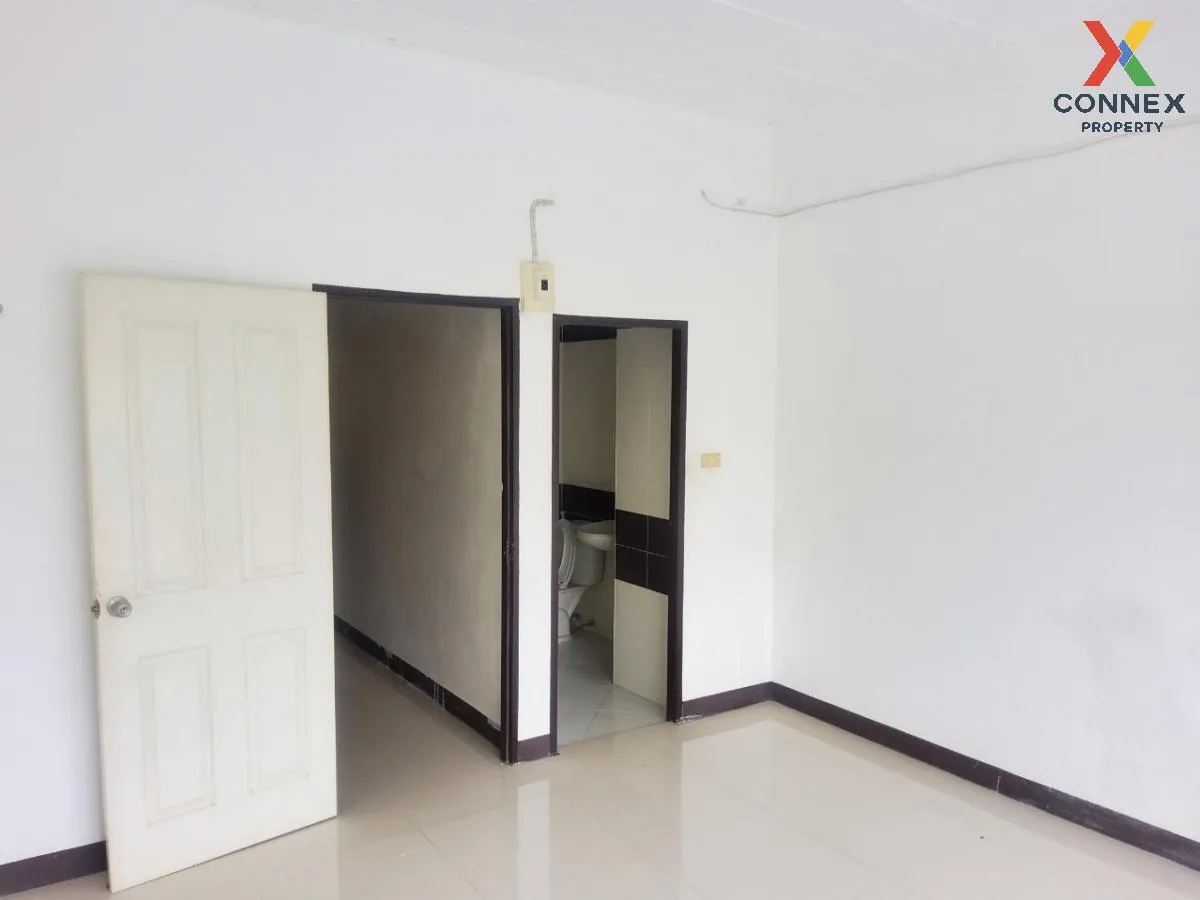 For Sale Commercial building, 4 storey, Pornthep Garden Ville Bang Phra , Bang Phra , Si Racha , Chon Buri , CX-85250