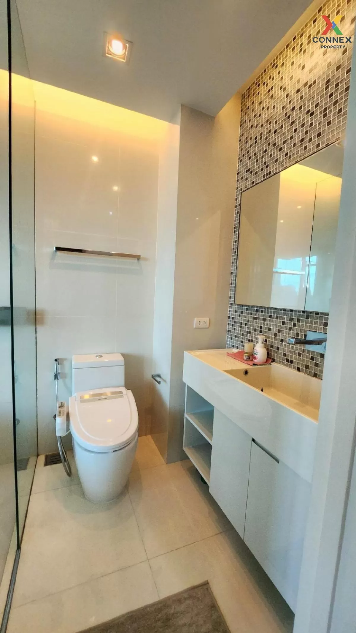 For Sale Condo , The room sukhumvit 21 , BTS-Asok , Khlong Toei Nuea , Watthana , Bangkok , CX-85367