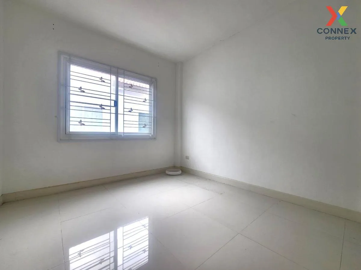 For Sale Townhouse/Townhome  , Thrap Rung Ruang City 2 , Ban Kao , Phan Thong , Chon Buri , CX-85408