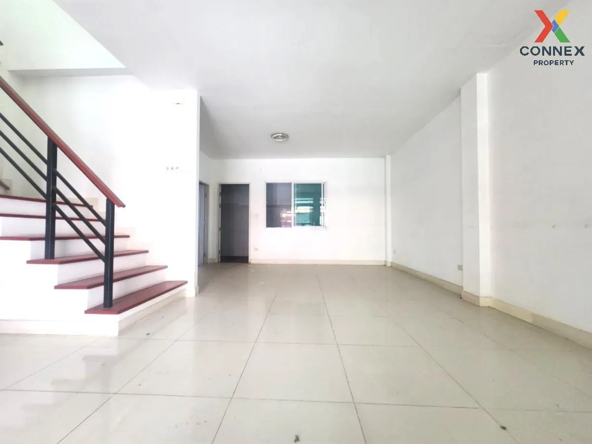 For Sale Townhouse/Townhome  , Thrap Rung Ruang City 2 , Ban Kao , Phan Thong , Chon Buri , CX-85408