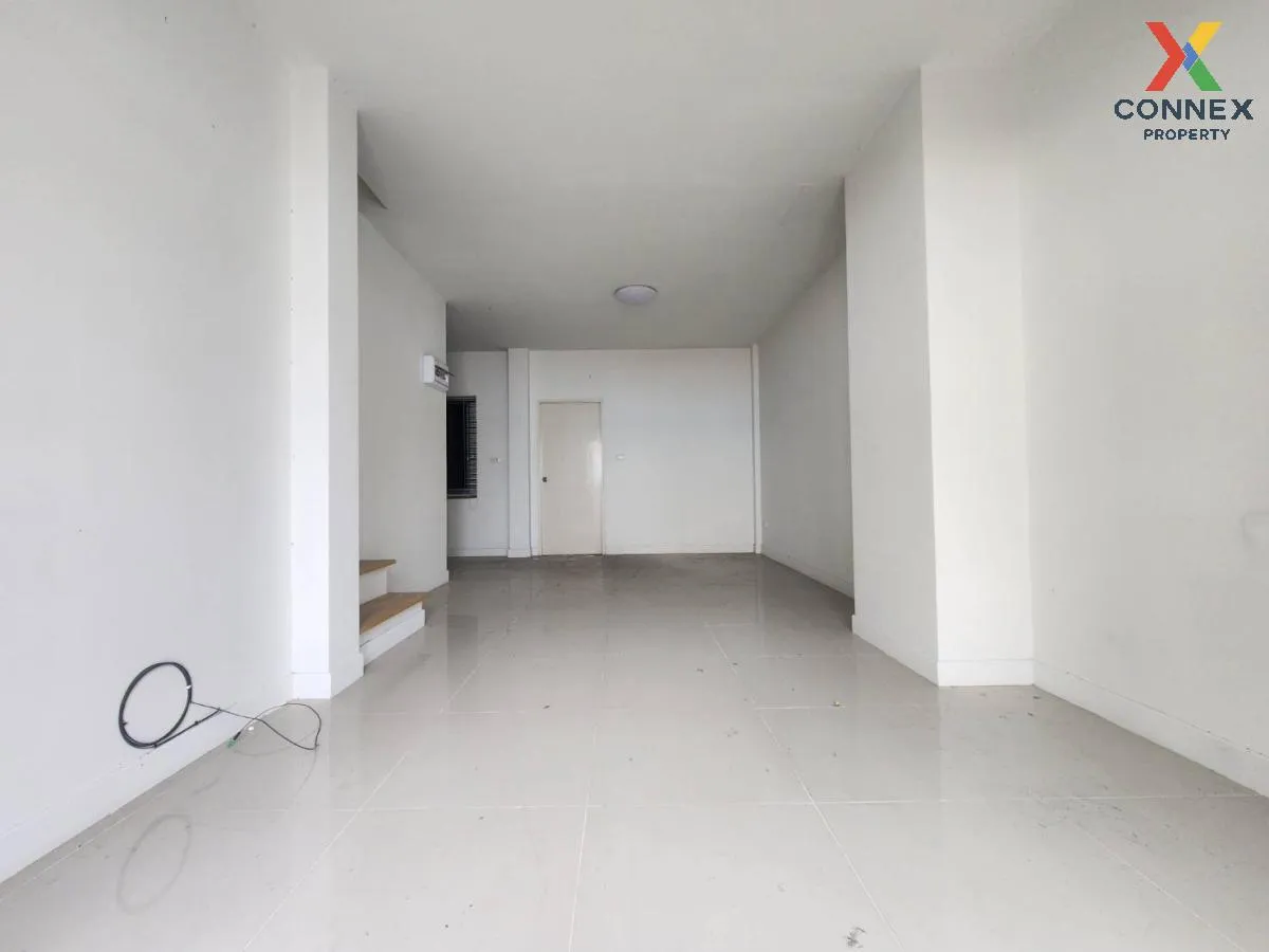 For Sale Townhouse/Townhome  , Preseo Plus One Amata Nakorn-Nong Tamlueng , Nong Tamlueng , Phan Thong , Chon Buri , CX-85421