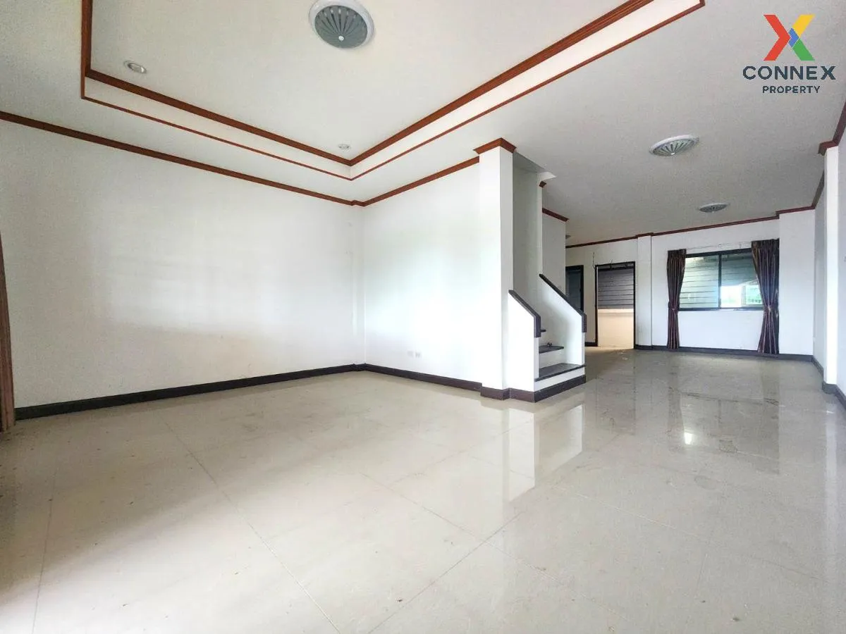 For Sale Townhouse/Townhome  , Century View Nong Kakha - Nong Hong , Map Pong , Phan Thong , Chon Buri , CX-85422