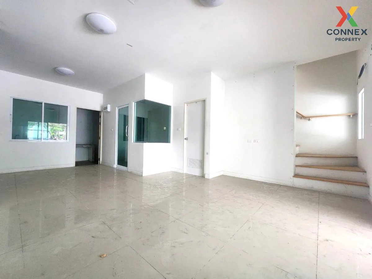 For Sale Townhouse/Townhome  , Praphassorn Ville Amata Nakorn-Nong Tumlueng , Nong Tamlueng , Phan Thong , Chon Buri , CX-85439