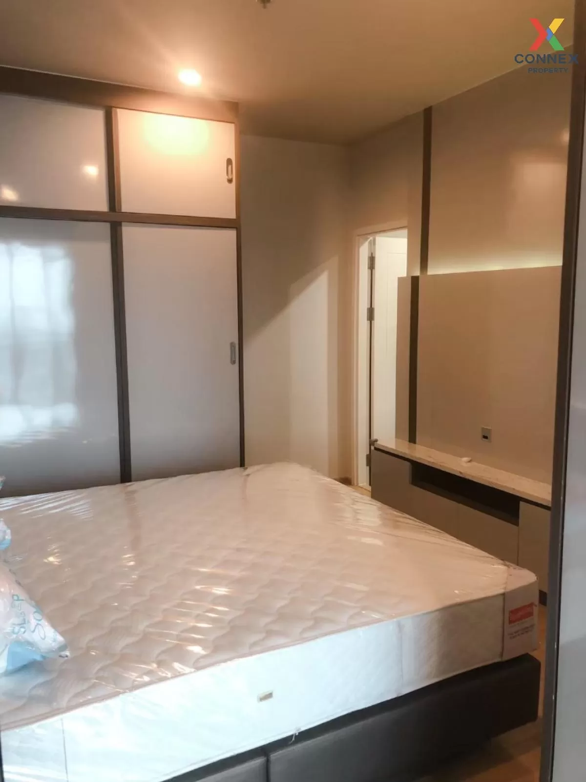 For Rent Condo , Hive Sathorn , BTS-Krung Thon Buri , Khlong Ton Sai , Khlong San , Bangkok , CX-86383