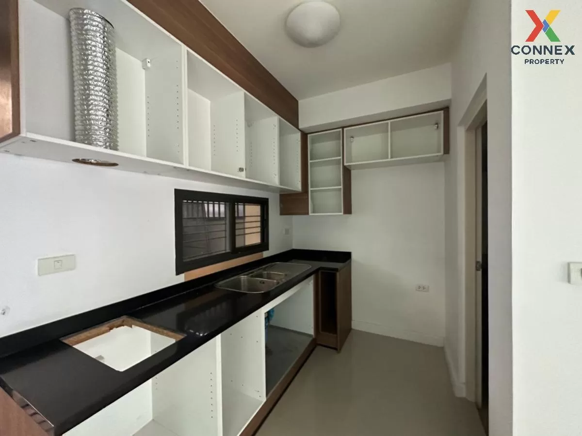 For Sale Townhouse/Townhome  ,  TOWN AVENUE RAMA 2 SOI 30 , corner unit , Bang Mot , Chom Thong , Bangkok , CX-86712 4