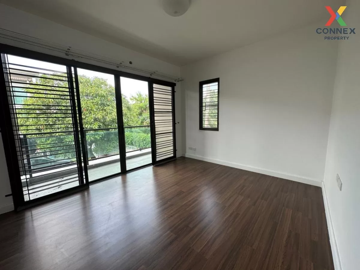 For Sale Townhouse/Townhome  ,  TOWN AVENUE RAMA 2 SOI 30 , corner unit , Bang Mot , Chom Thong , Bangkok , CX-86712