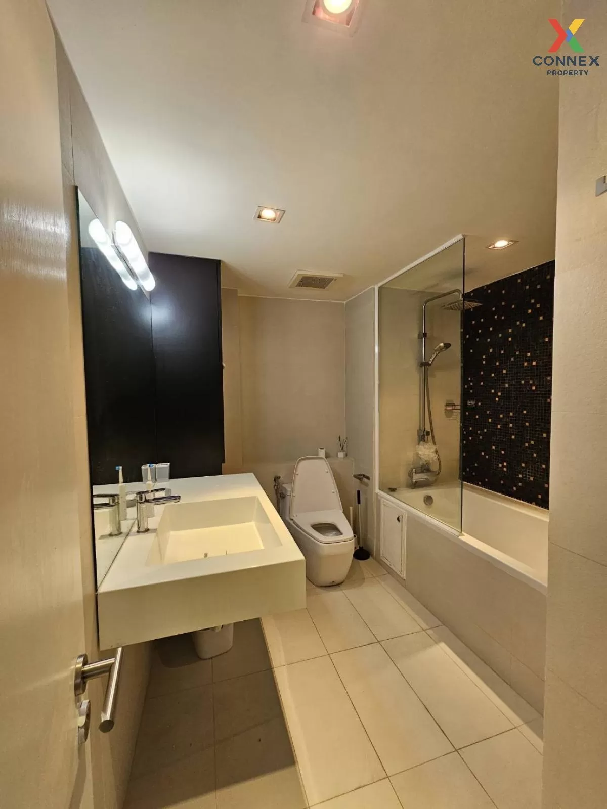 For Sale Condo , Asoke Place , BTS-Asok , Khlong Toei Nuea , Watthana , Bangkok , CX-87837