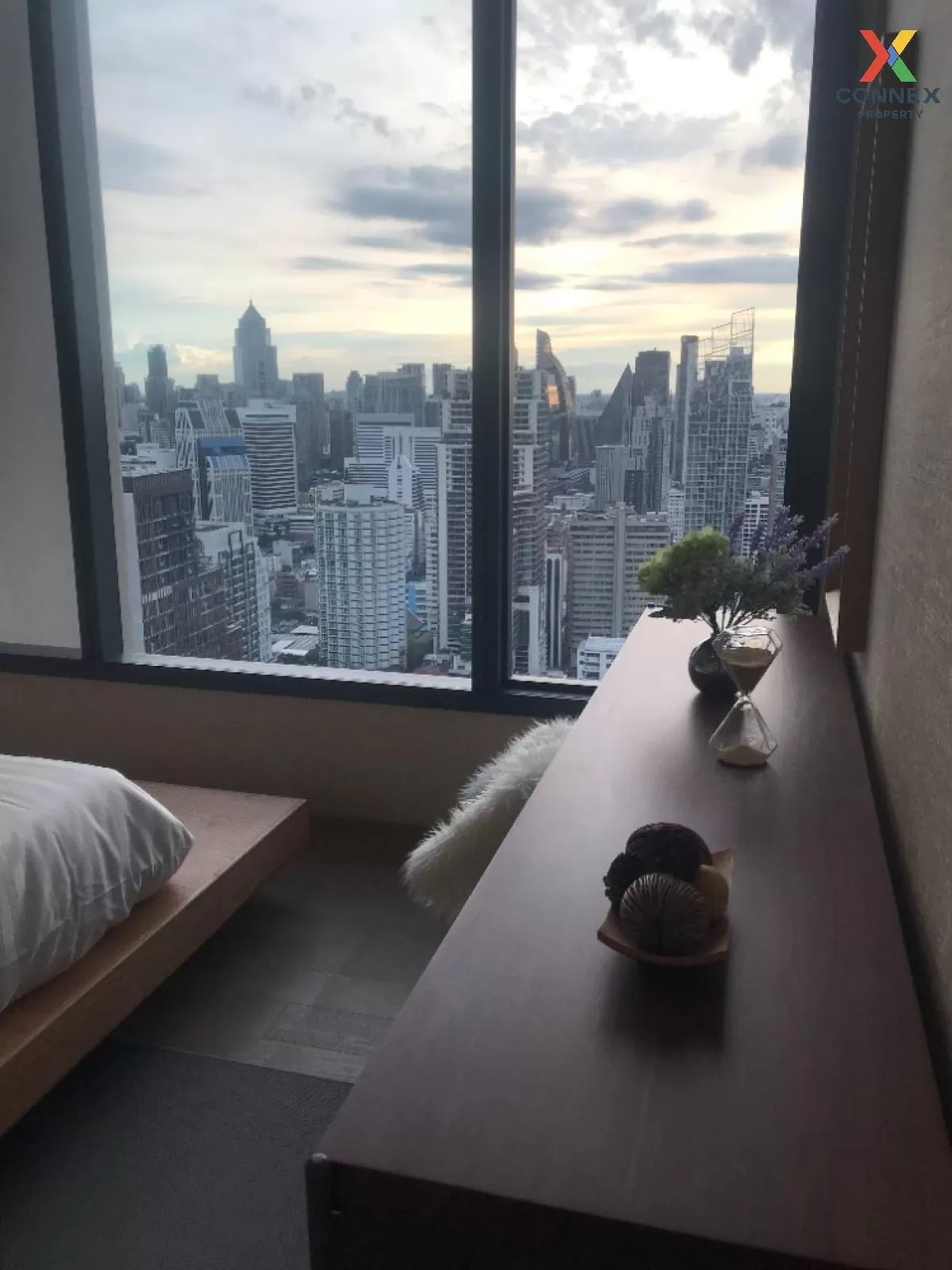 For Sale Condo , The Esse Asoke , BTS-Asok , Khlong Toei Nuea , Watthana , Bangkok , CX-88030