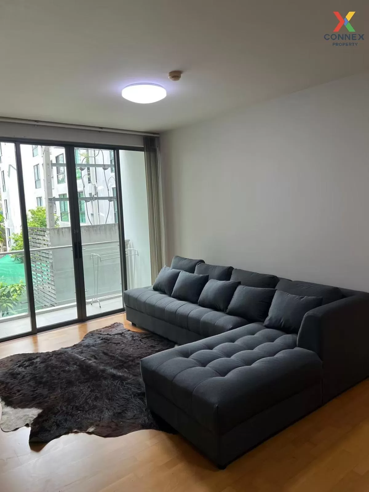 For Rent Condo , Issara @ 42 , BTS-Ekkamai , Phra Khanong , Khlong Toei , Bangkok , CX-88554