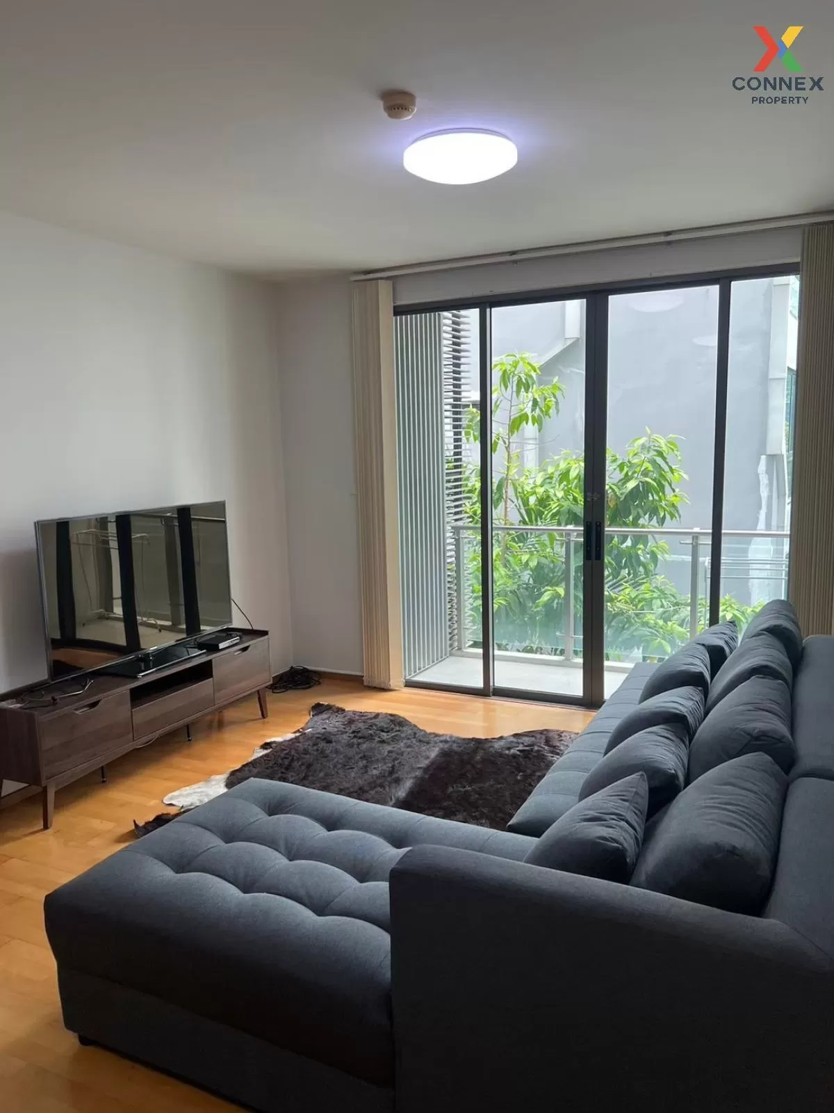 For Rent Condo , Issara @ 42 , BTS-Ekkamai , Phra Khanong , Khlong Toei , Bangkok , CX-88554