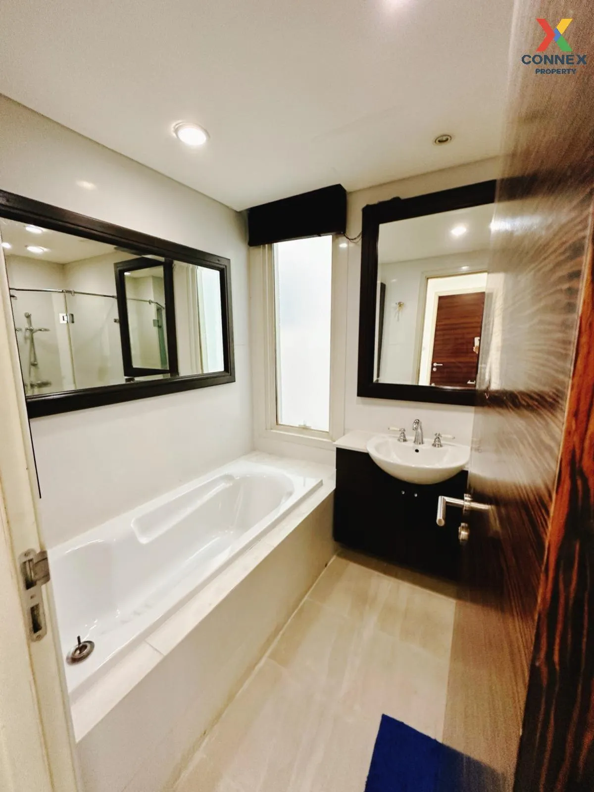 For Sale Condo , Watermark Chaophraya River , BTS-Krung Thon Buri , Bang Lamphu Lang , Khlong San , Bangkok , CX-88952