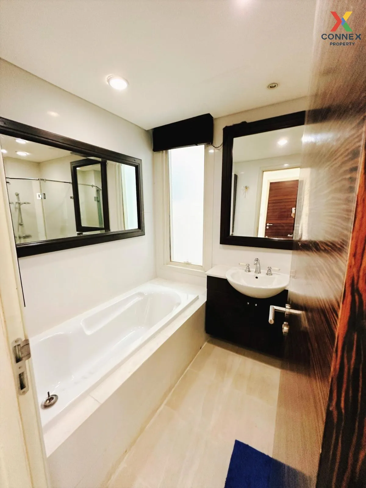 For Sale Condo , Watermark Chaophraya River , BTS-Krung Thon Buri , Bang Lamphu Lang , Khlong San , Bangkok , CX-88952