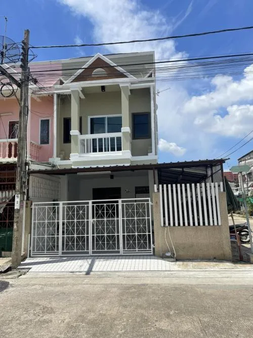 For Sale Townhouse/Townhome  , Ban Wang Thong Phetkasem 77 , corner unit , Nong Khaem , Nong Khaem , Bangkok , CX-89525