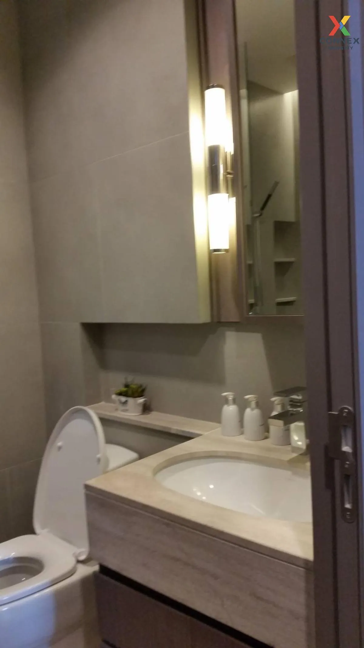 For Rent Condo , The Diplomat Sathorn , BTS-Surasak , Silom , Bang Rak , Bangkok , CX-89676