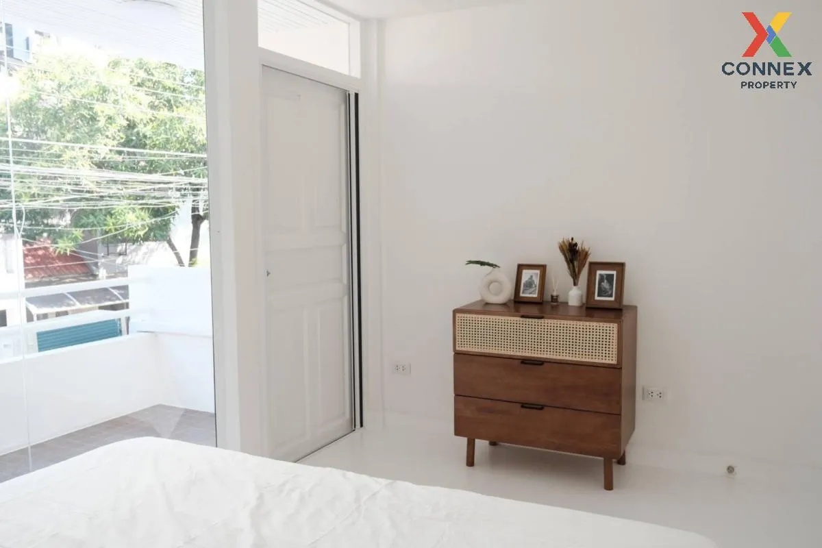 For Rent 2-story townhouse, Ekkamai Soi 12. , Khlong Tan Nuea , Watthana , Bangkok , CX-90012