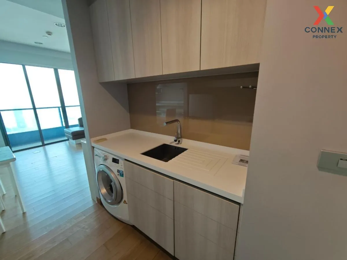 For Rent Condo , The Lumpini 24 , high floor , BTS-Phrom Phong , Khlong Tan , Khlong Toei , Bangkok , CX-90498 3