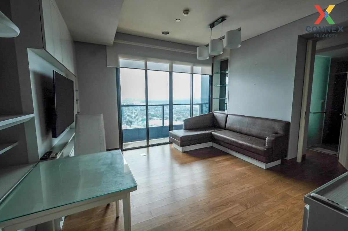 For Rent Condo , The Lumpini 24 , high floor , BTS-Phrom Phong , Khlong Tan , Khlong Toei , Bangkok , CX-90498